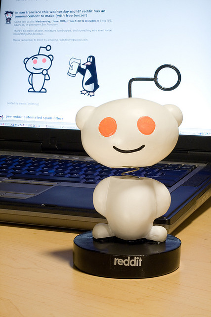 reddit tips for moderating online discussion boards