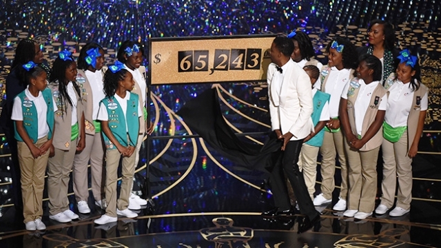 girl scouts at Oscars, PR product placement