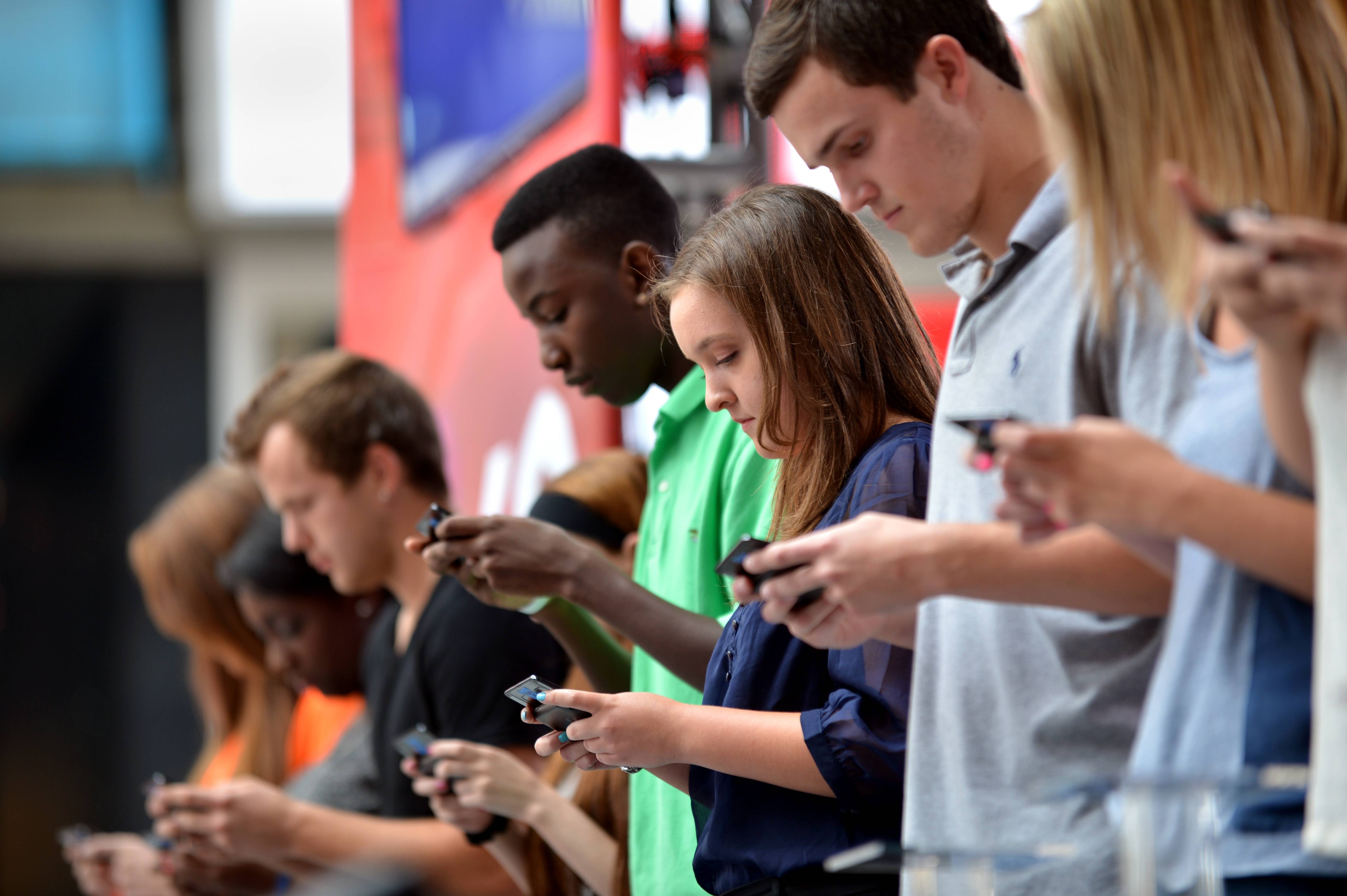 handheld influencer marketing