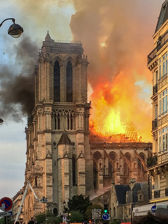 notre dame chathedral fire fake news reports